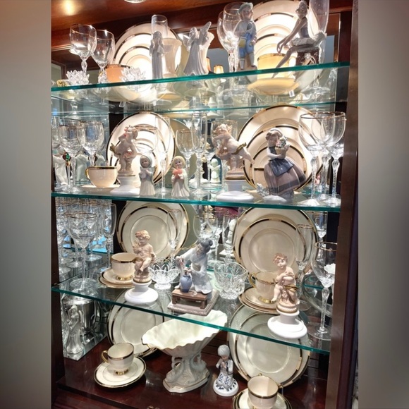 Lenox Holiday Christmas pattern sleigh- Original Made in the USA!  - Retired!. - Picture 8 of 16